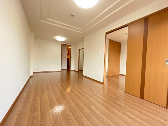 物件内観写真18　(リビング)