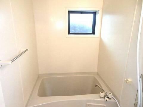 物件内観写真6　(室内写真は別部屋の写真です。)