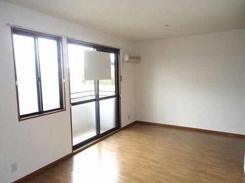 物件内観写真10　(室内写真は別部屋の写真です。)