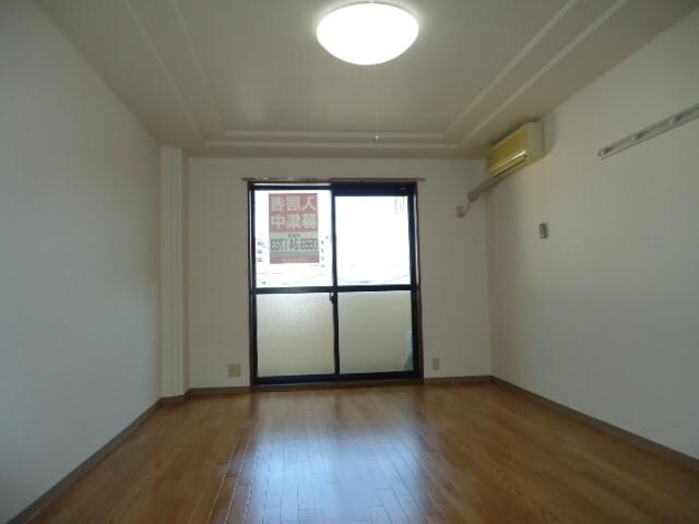 物件内観写真4　(室内)