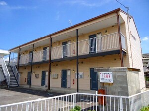 シャルマン若草外観写真