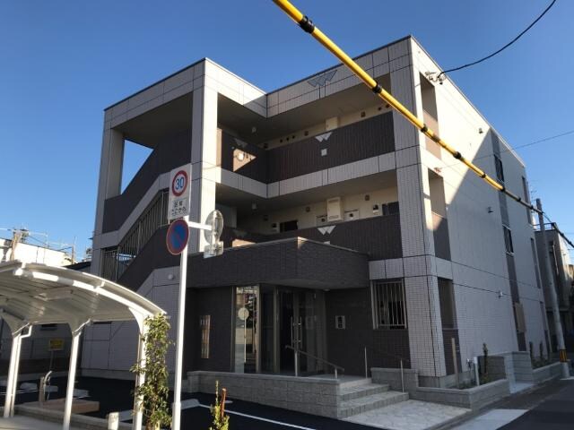 物件外観写真1　(外観写真（昼）)