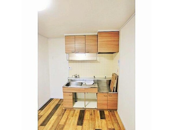 キッチン(室内写真は別部屋の写真です。)