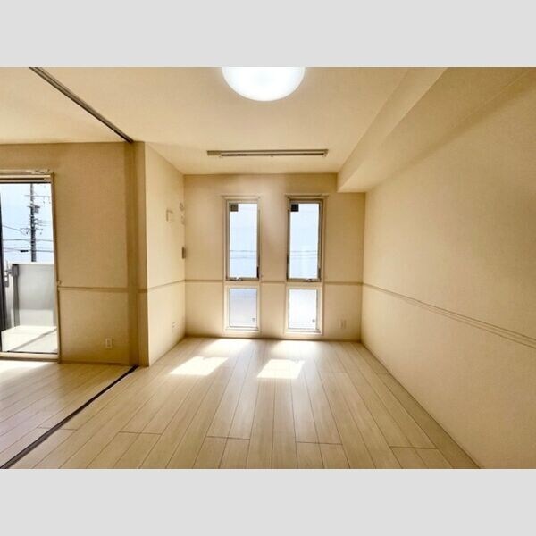 物件内観写真4　(室内写真は別部屋の写真です。)