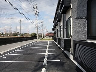 物件内観写真16　(フラワーボックス設置)