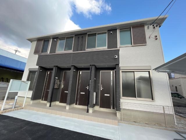 物件外観写真1　(外観写真（昼）)