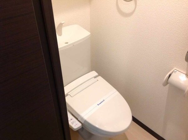 トイレ(温水洗浄便座完備)
