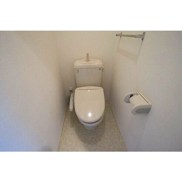 物件内観写真8　(室内写真は別部屋の写真です。)