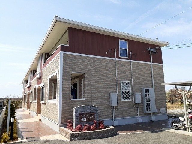 物件外観写真1　(建物外観を気になさる方へ、見た目の良い物件です)