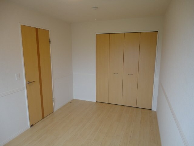 物件内観写真13　(洋室)