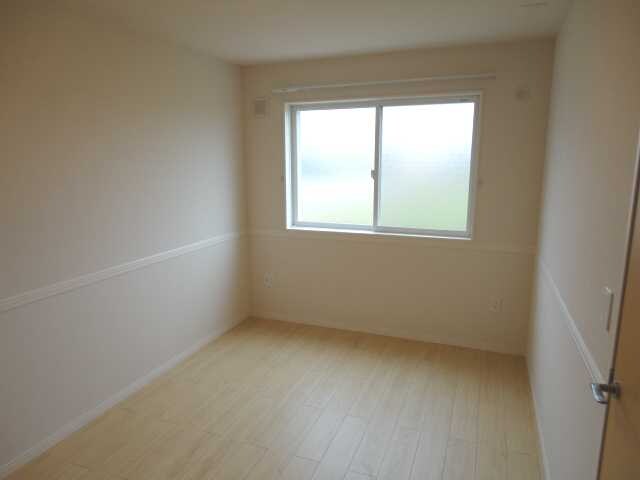 物件内観写真14　(洋室)