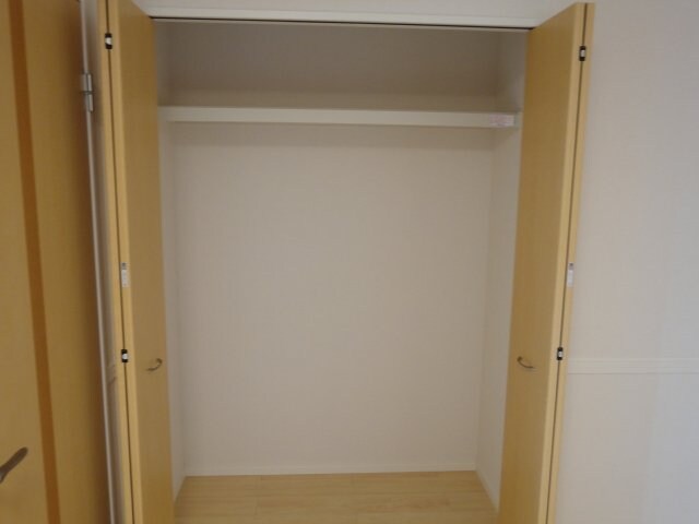 物件内観写真22　(リビング収納)