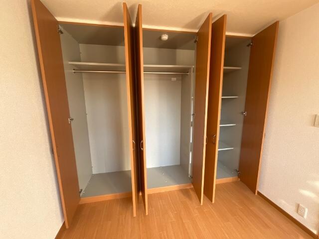 物件内観写真13　(クローゼット)