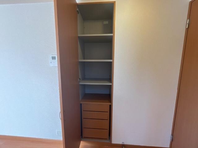 物件内観写真16　(収納)