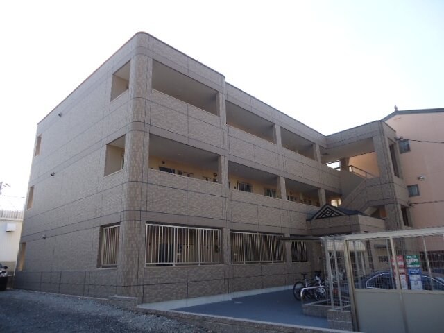 物件外観写真2　(外観写真（昼）)