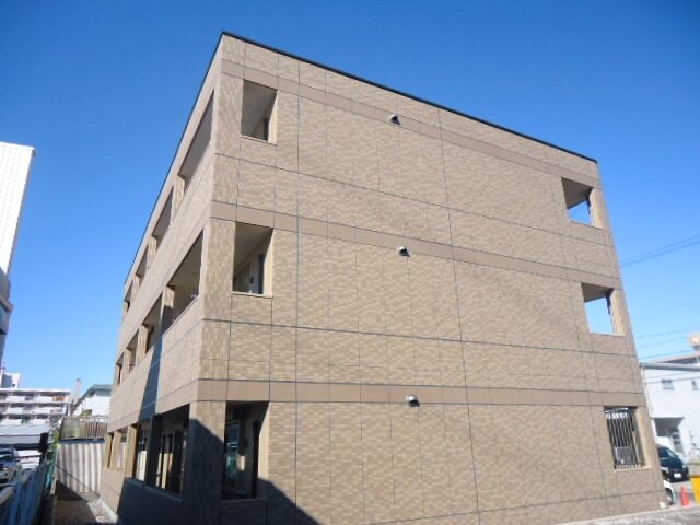 物件外観写真3　(外観写真（昼）)