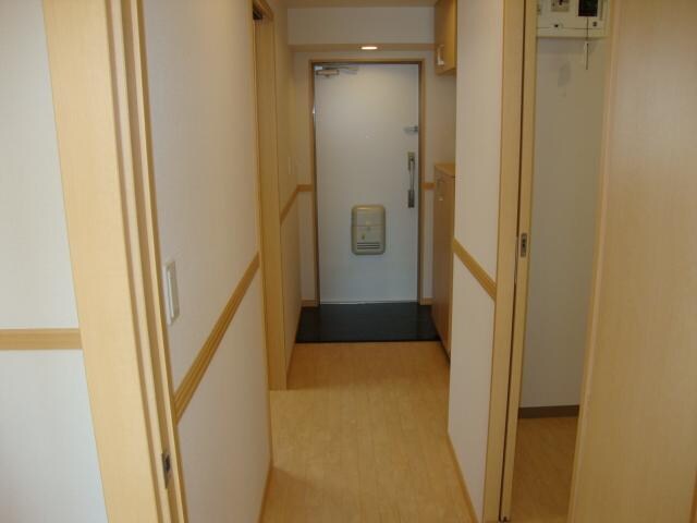 物件内観写真21　(廊下)