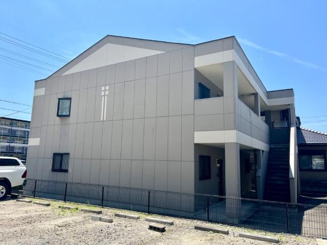 物件外観写真2　(外観写真（昼）)