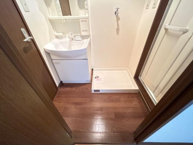 物件内観写真9　(脱衣所)