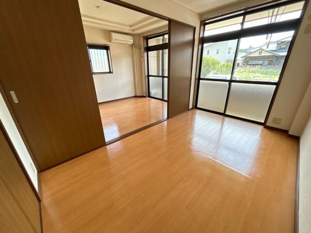 物件内観写真15　(洋室)