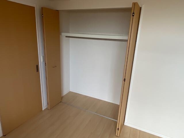 物件内観写真6　(クローゼット)