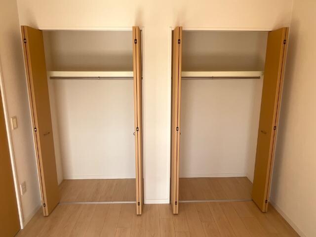 物件内観写真18　(クローゼット)