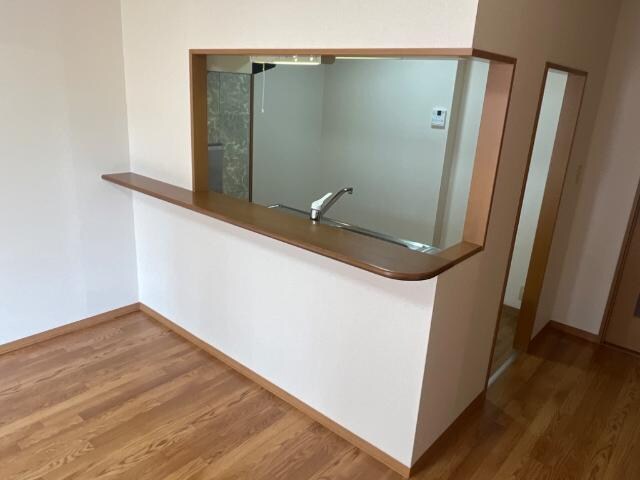 物件内観写真10　(カウンターキッチン)