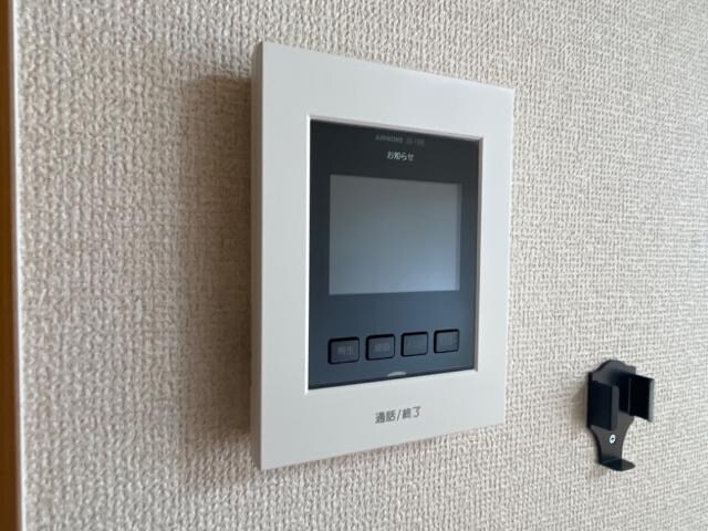 物件内観写真17　(カメラ付インターホン)