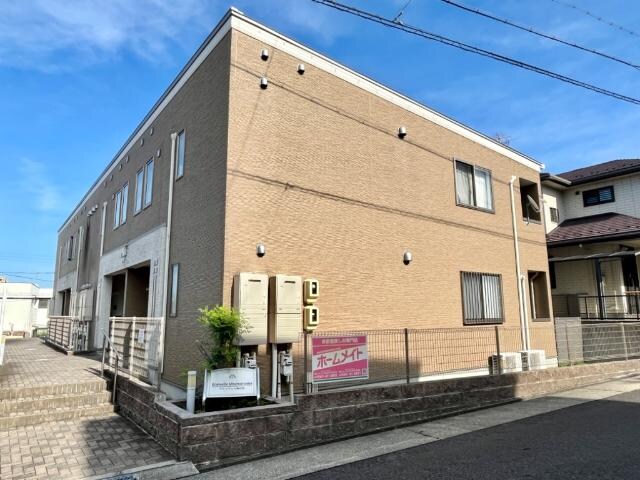 物件外観写真2　(外観写真（昼）)