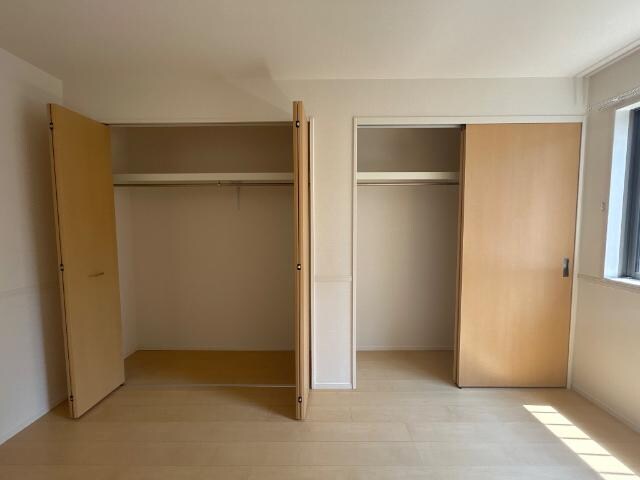 物件内観写真11　(クローゼット)