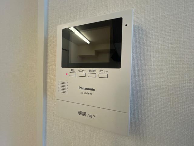 物件内観写真14　(カメラ付インターホン)
