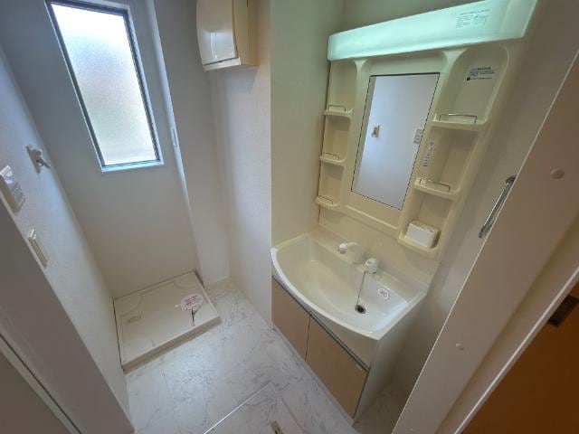 物件内観写真16　(洗髪洗面化粧台)