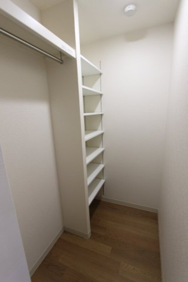 収納(※現況と相違する場合は現況を優先します。)