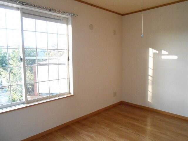 内装他(きれいな内装です)