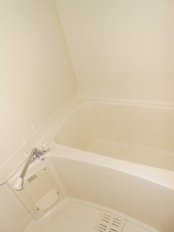 浴室(日々の暮らしに欠かせないお風呂です)