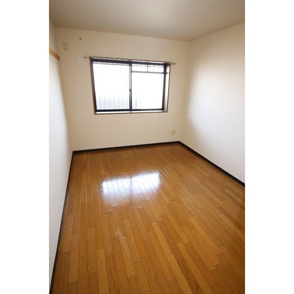 物件内観写真10　(室内写真は別部屋の写真です。)