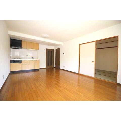 物件内観写真4　(室内写真は別部屋の写真です。)