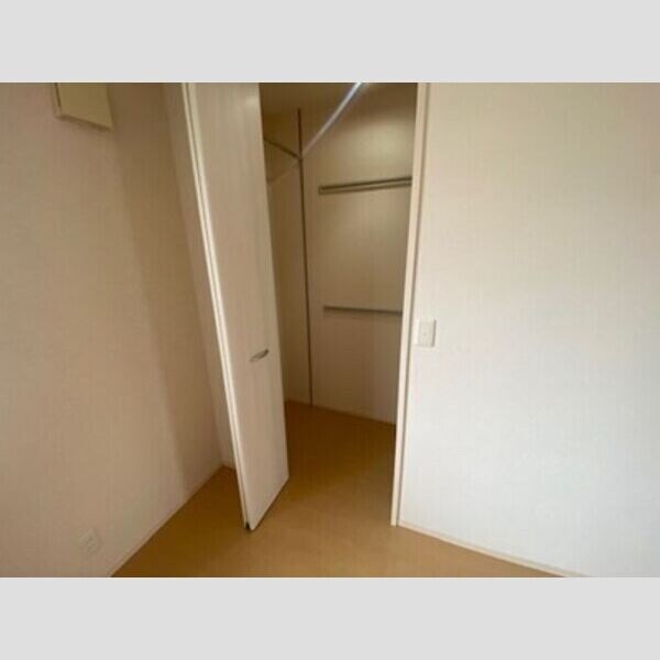 物件内観写真10　(室内写真は別部屋の写真です。)