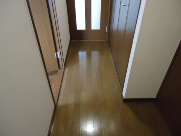内装他(廊下)