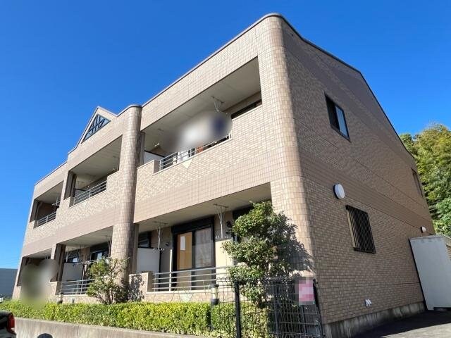 物件外観写真1　(外観写真（昼）)