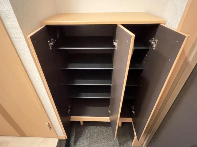物件内観写真22　(下駄箱)