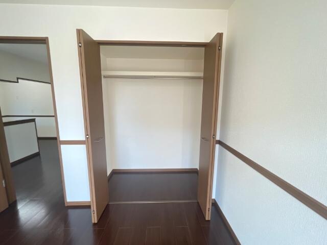 物件内観写真6　(クローゼット)