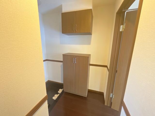 物件内観写真15　(下駄箱)