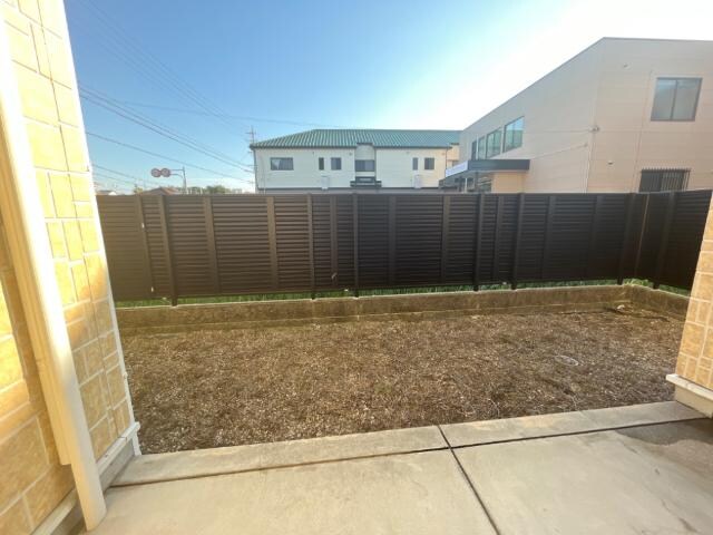 物件内観写真18　(専用庭)