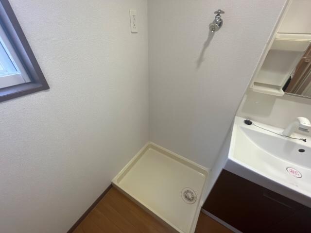 物件内観写真20　(洗濯機置場)