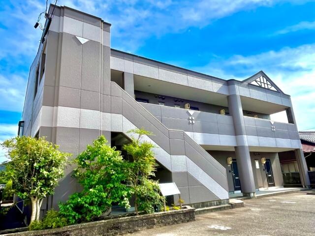 物件外観写真2　(外観写真（昼）)