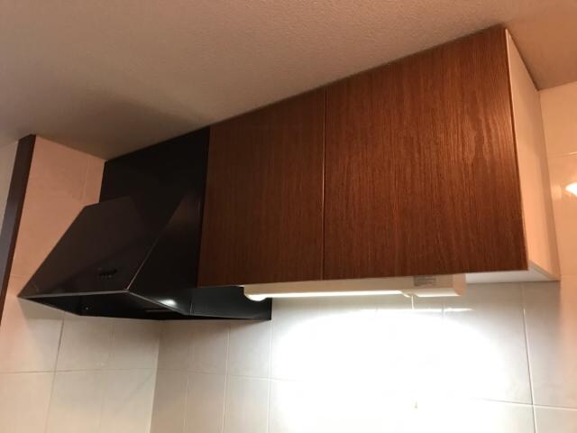 物件内観写真15　(吊り棚)