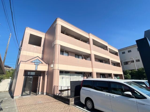 物件外観写真1　(外観写真（昼）)