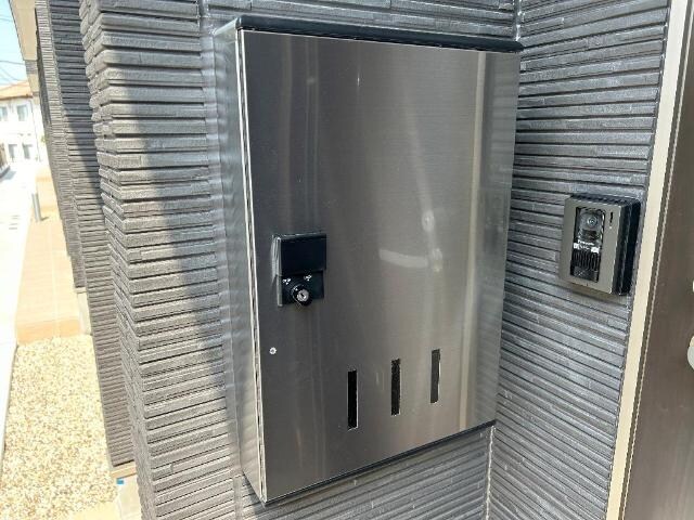 物件内観写真12　(宅配ボックス)