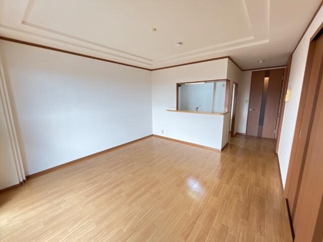 物件内観写真12　(リビング)